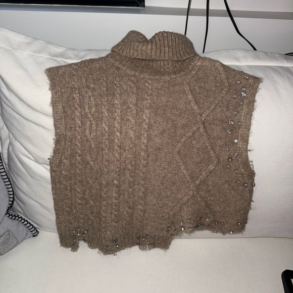 Zara Sweaters - Zara Turtleneck Sweater Vest